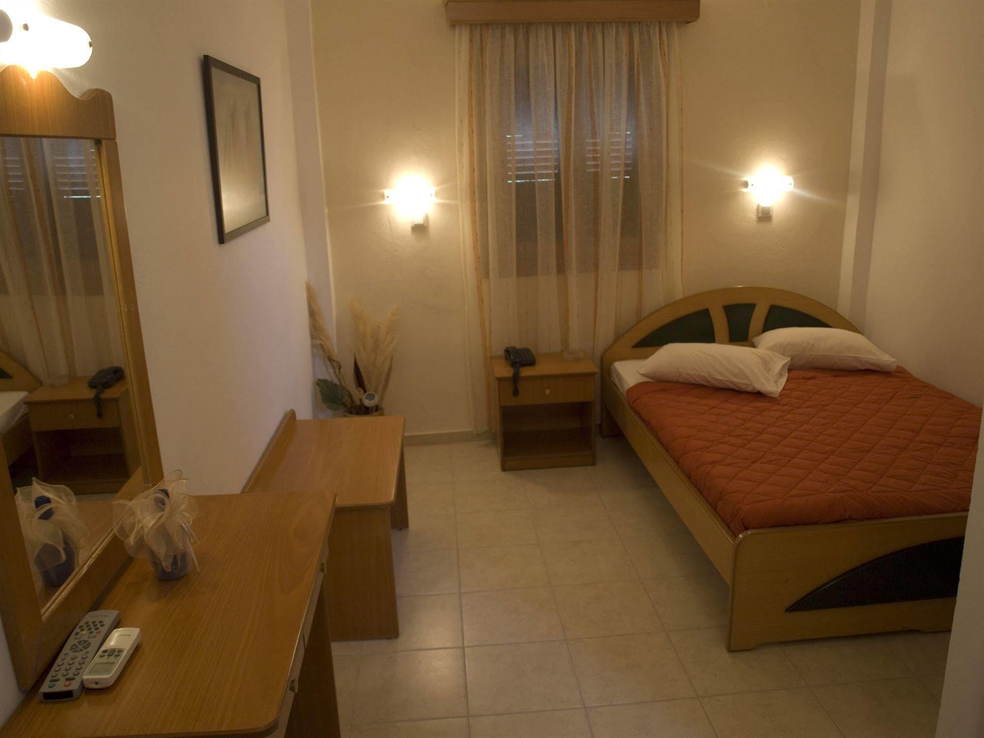 Galaxy Hotel Mylopotas Dış mekan fotoğraf